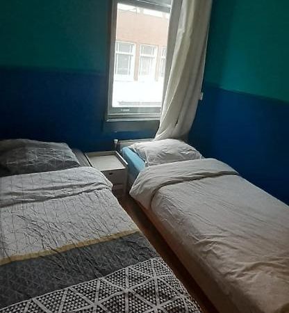 Charlotte, Not For Parties, Not A Hotel, Room With Shared Bathroom, No Kitchen Amsterdam Exteriér fotografie