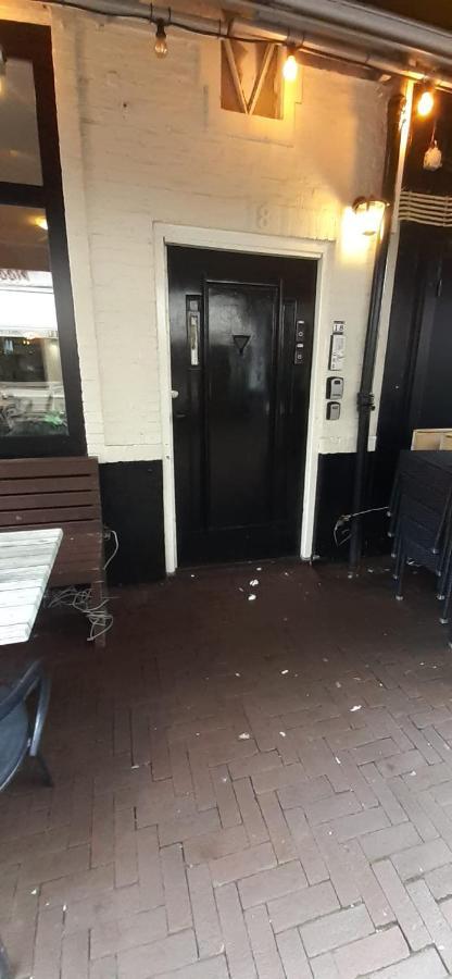 Charlotte, Not For Parties, Not A Hotel, Room With Shared Bathroom, No Kitchen Amsterdam Exteriér fotografie