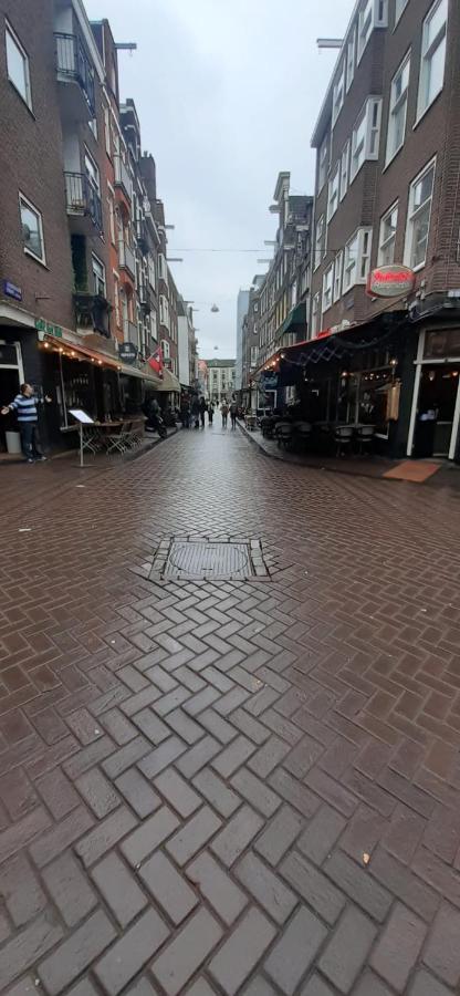 Charlotte, Not For Parties, Not A Hotel, Room With Shared Bathroom, No Kitchen Amsterdam Exteriér fotografie